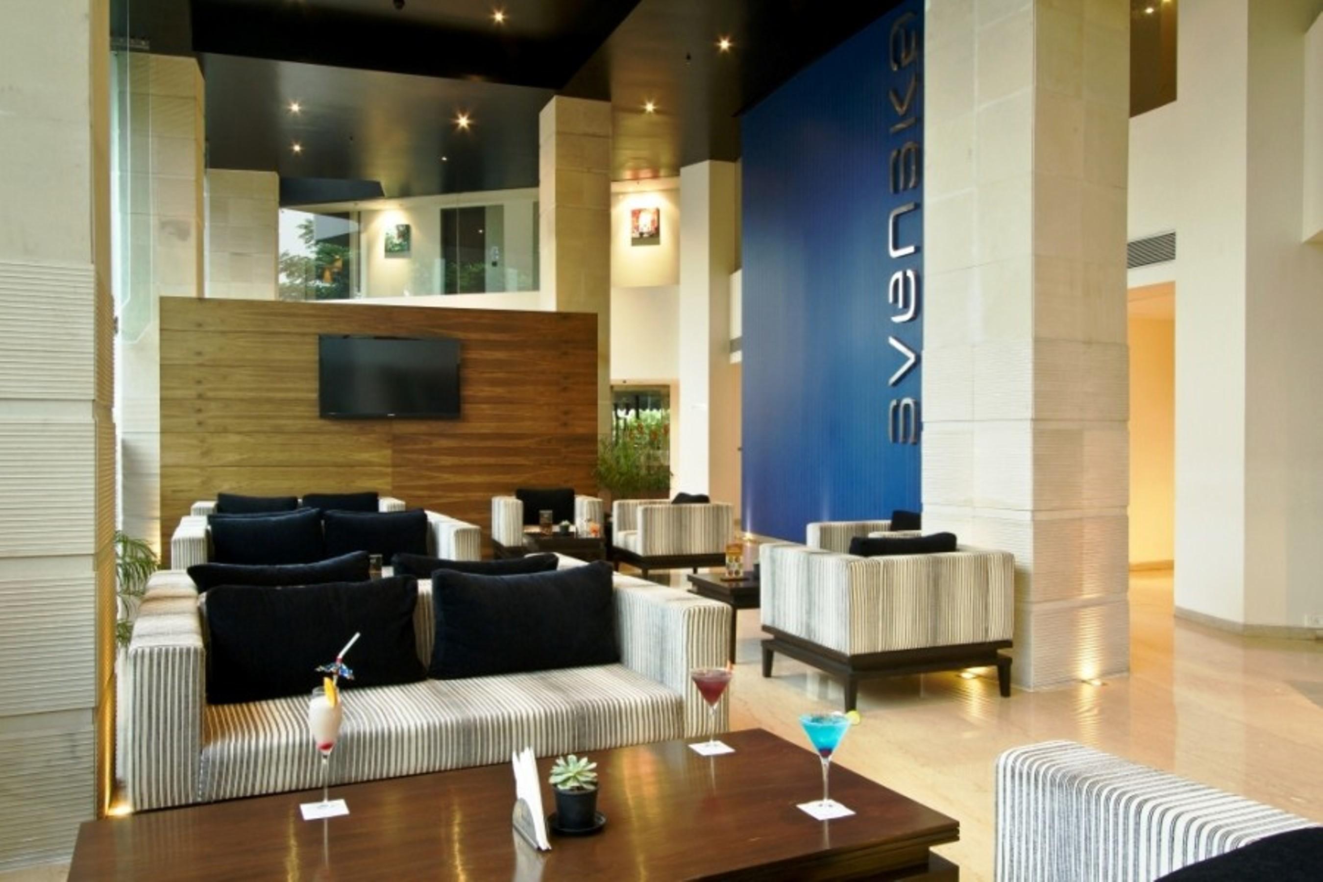 Svenska Design Hotel, Electronic City, Bangalore Kammasandra Exteriör bild