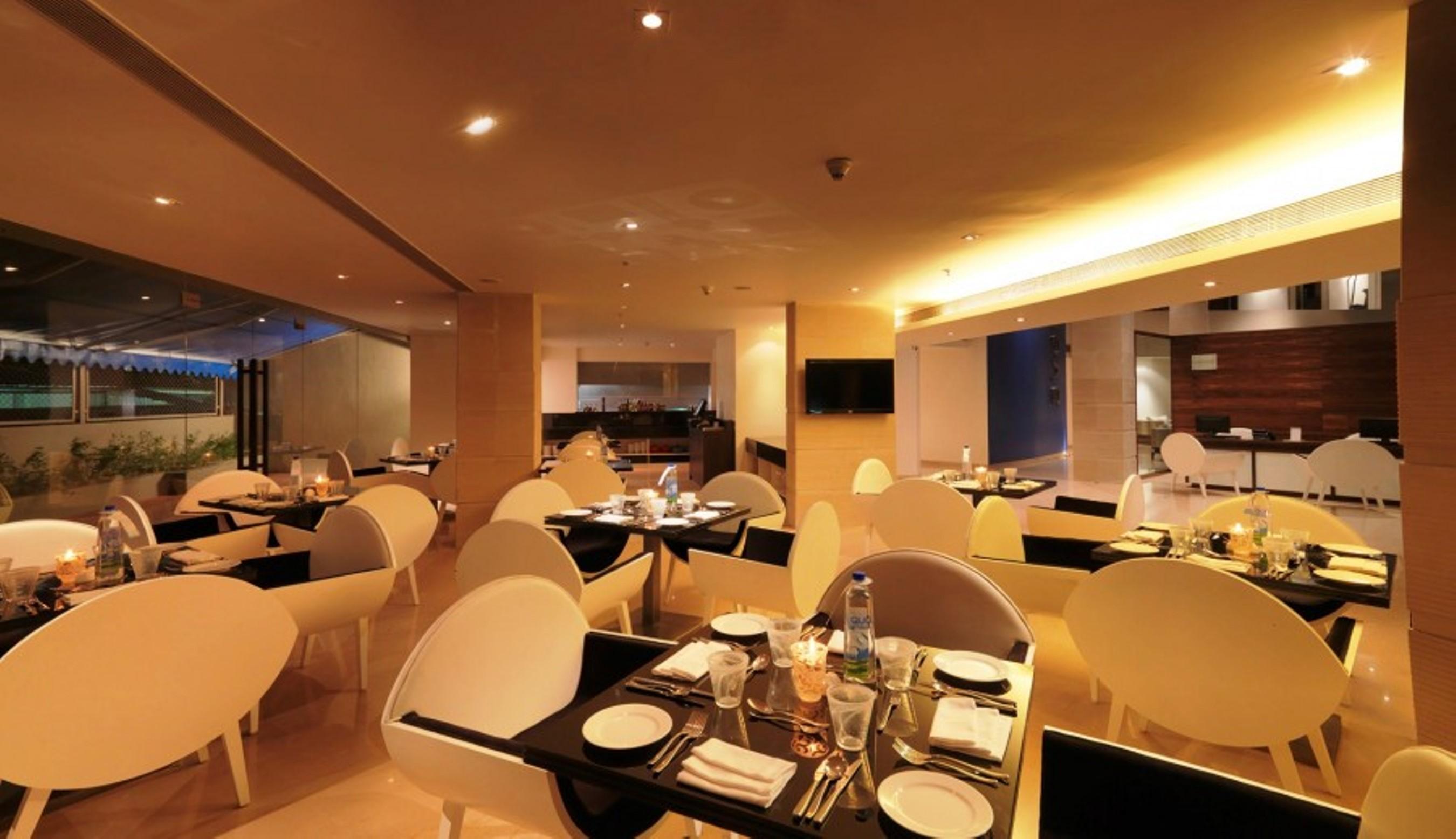 Svenska Design Hotel, Electronic City, Bangalore Kammasandra Exteriör bild